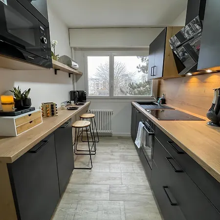 Au Coeur Des Arenes - Parking Prive Apartment *