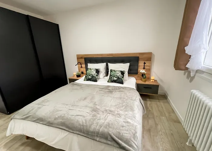 Au Cœur Des Arènes - Parking Privé Metz