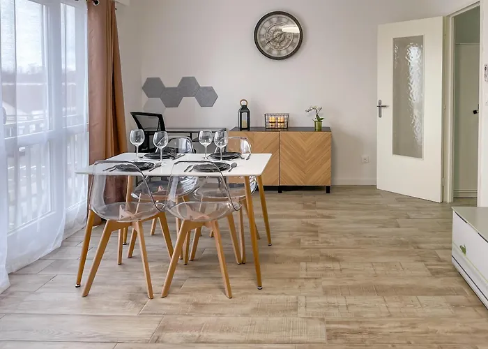 Au Coeur Des Arenes - Parking Prive